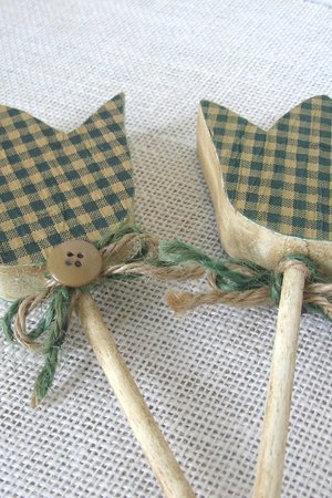 Gingham Plaid Flower Plant Stake Primitive Poke