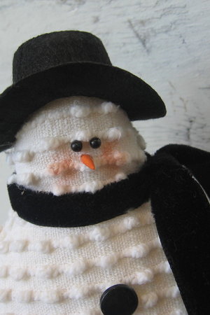 Primitive Plush Snowman Black Trim