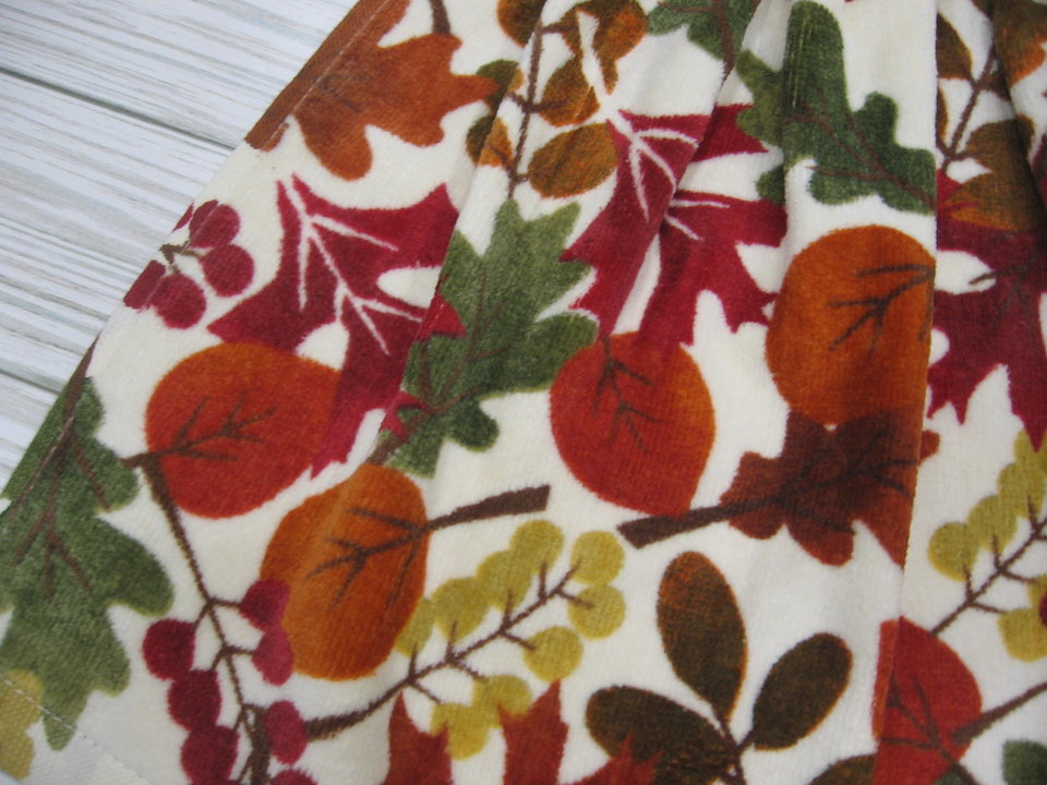 Fall Leaves Kitchen Hand Dish Tea Towel