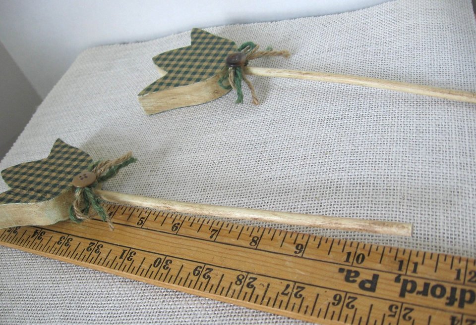 Gingham Plaid Flower Plant Stake Primitive Poke