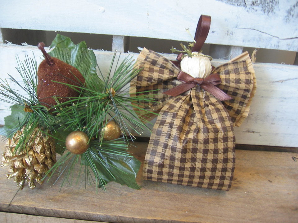 Primitive Brown and Tan Plaid Hanging Angel Ornament