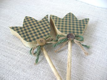 Gingham Plaid Flower Plant Stake Primitive Poke